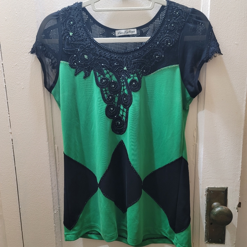 Kee KY Star womans sequined emblesshed Green and Black blouse size SM